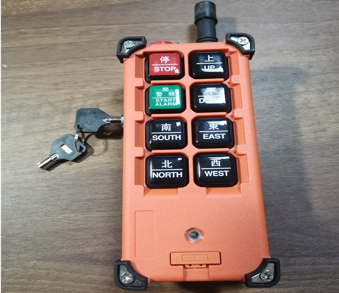 新規帶鑰匙F21-E1B天車遙控發射器